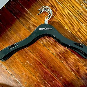 Vintage juicy couture wooden hangers lot of 5 authentic original collectible